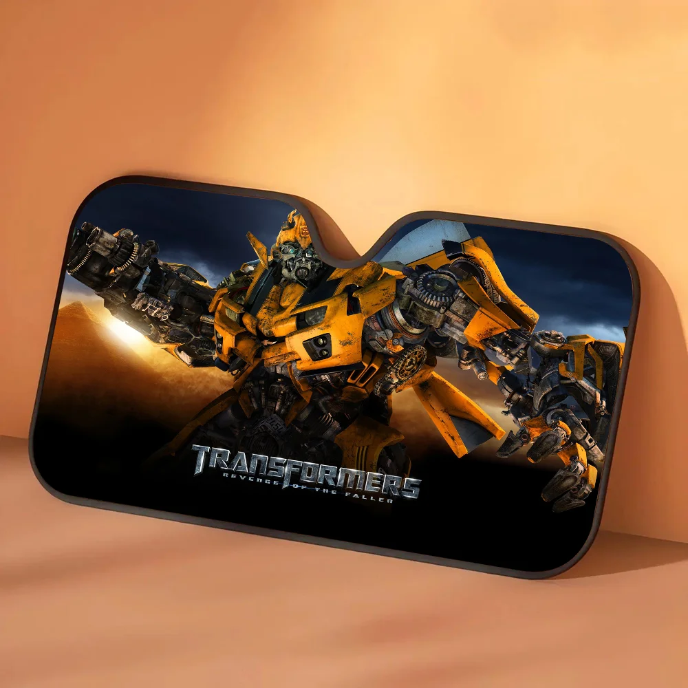 Transformers Sonnenblende mit Bumblebee im Nachtduell – Sonnenschutz fürs Auto mit Kampf bei Dämmerung