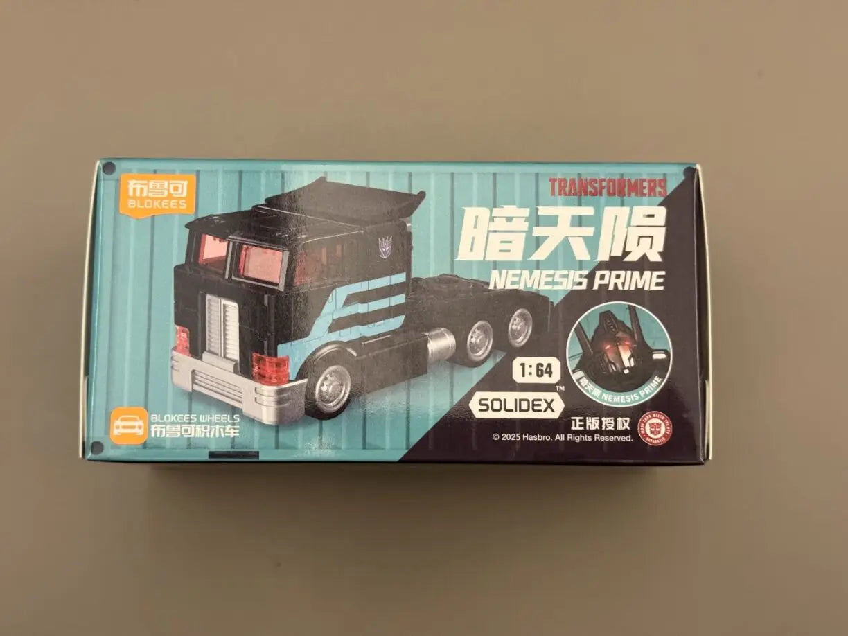 Transformers-Figur Nemesis Prime Blokees beweglich – Dunkler Roboter, vollständiges Set