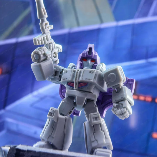 Transformers-Figur Astrotrain Blokees Defender — Silberne Lokomotive als Triple Changer, mit Verpackung