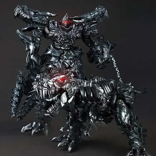 Figurine robot noir métallique stylisée, yeux rouges, posture agressive, fond sombre – Transformers.