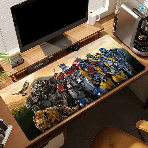 Tapis de souris gamer Transformers avec Optimus Prime, Bumblebee et robots sur fond de nature – Transformers.