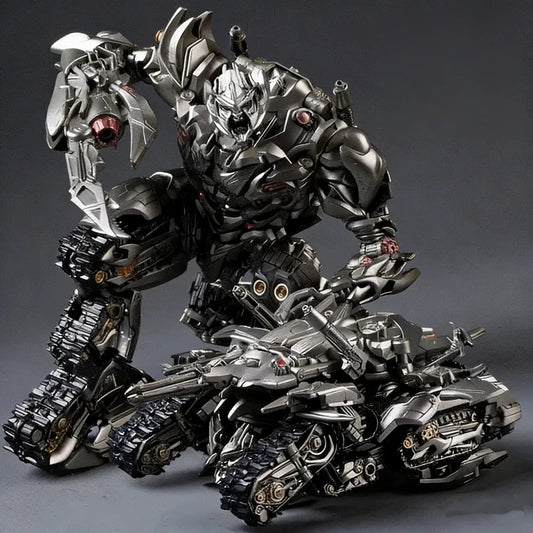Figurine Transformers Megatron 20cm — Tank G1 Collector