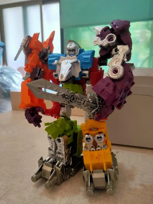 Transformers-Figur Dinoking Real Photo — Rote und violette Farbgebung ohne Verpackung